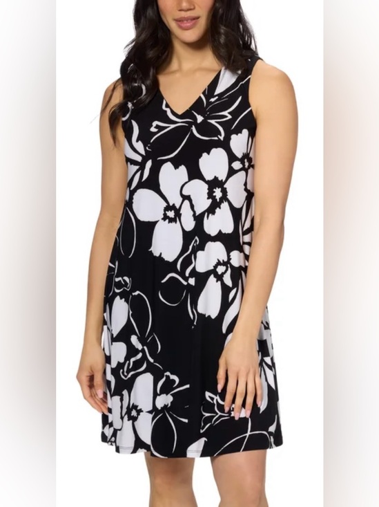 Anne Klein Dresses & Skirts - Anne Klein Black and White Floral Dress